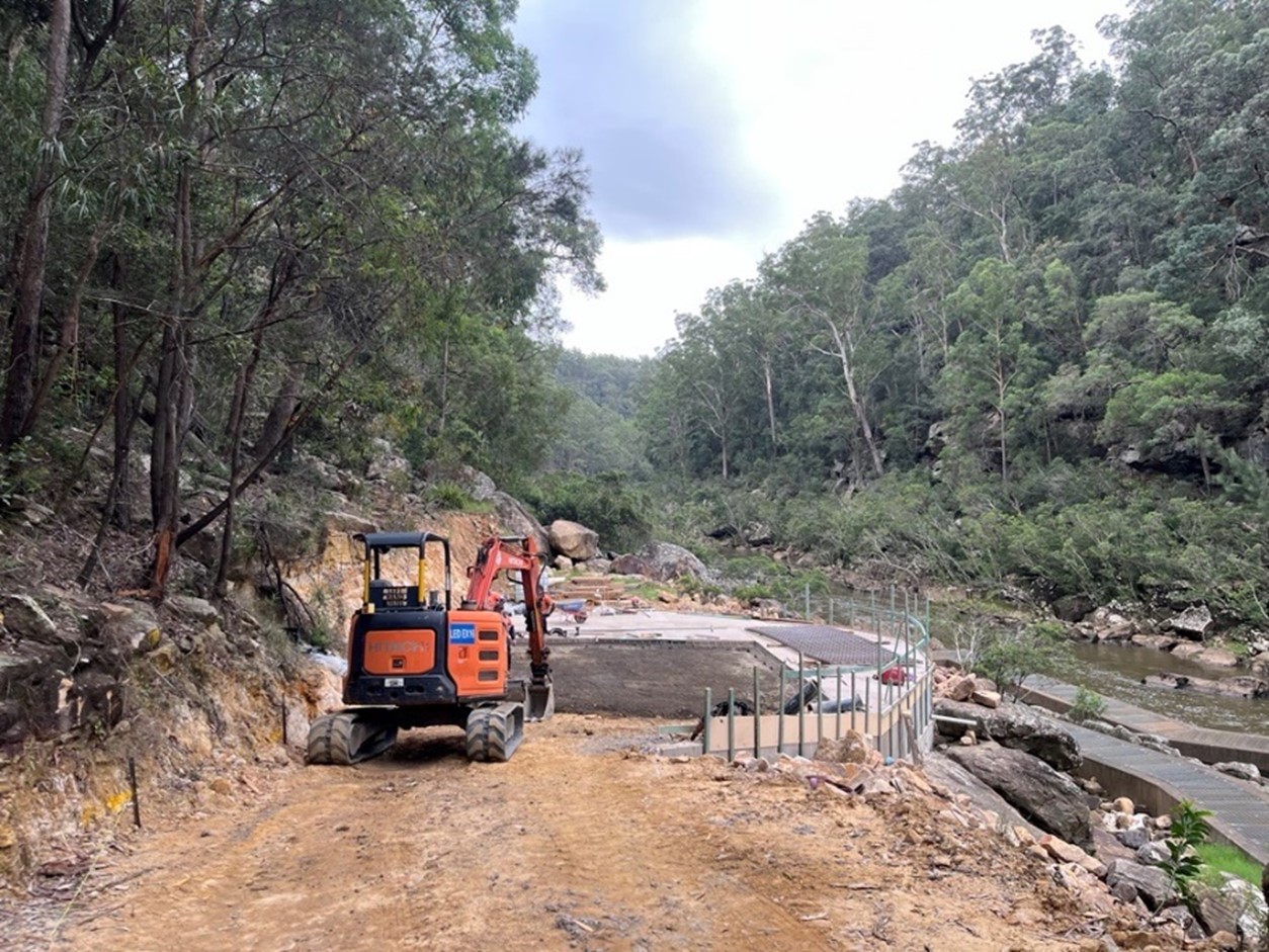 Pavement reinstatement at Theresa Park Weir